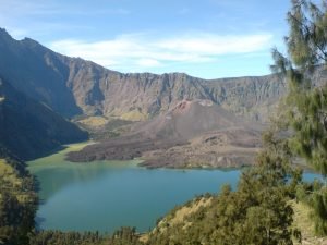 Danau Segara Anak paket Rinjani trekking Lombok